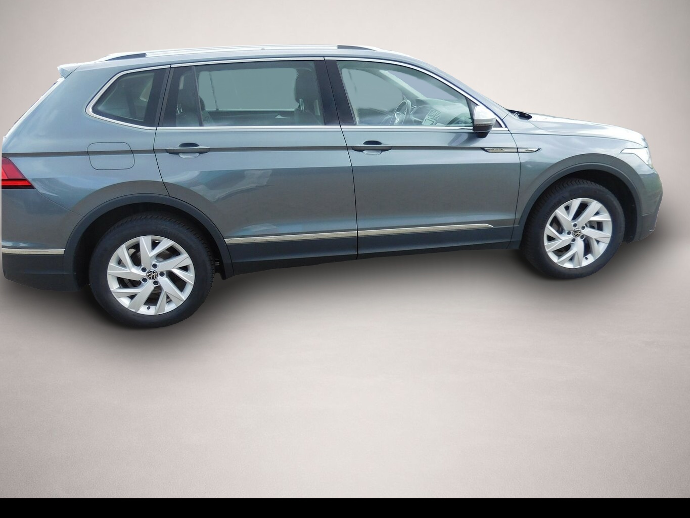Volkswagen Tiguan Allspace (04/2025, Benzin)
