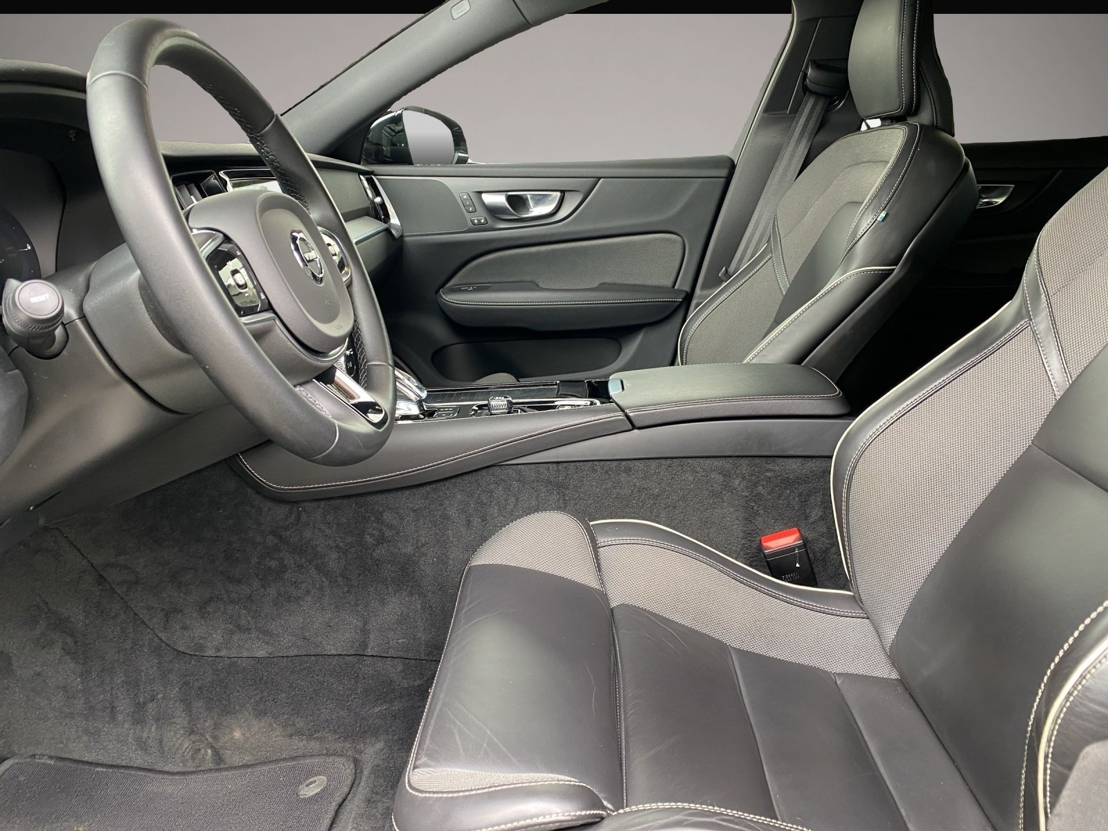 Volvo V60 (11/2022, )