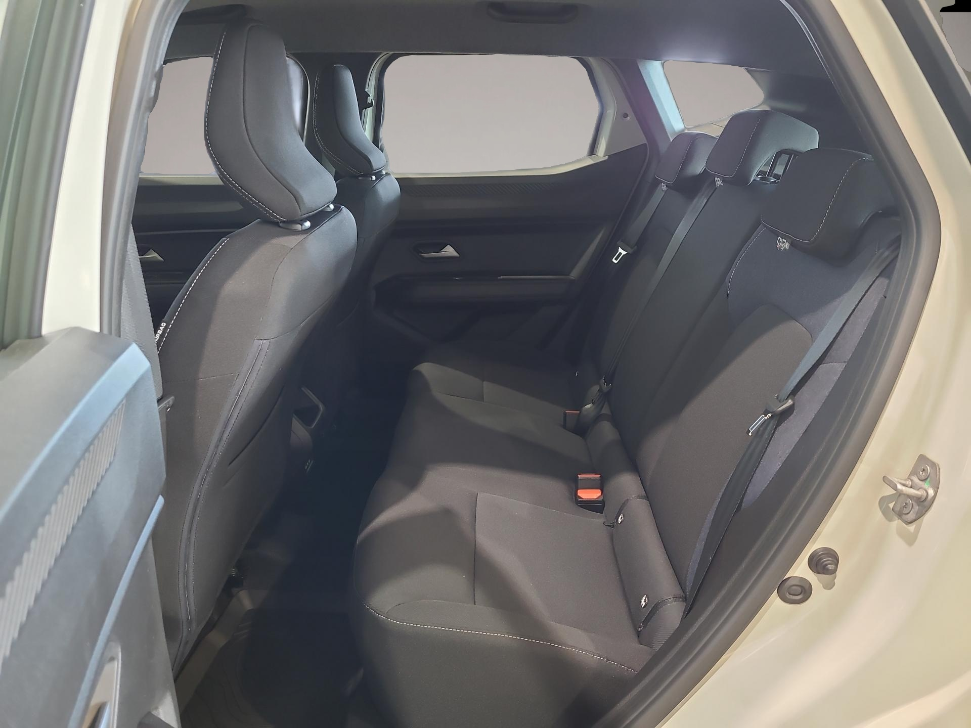 Dacia Duster (06/2025, Benzin)