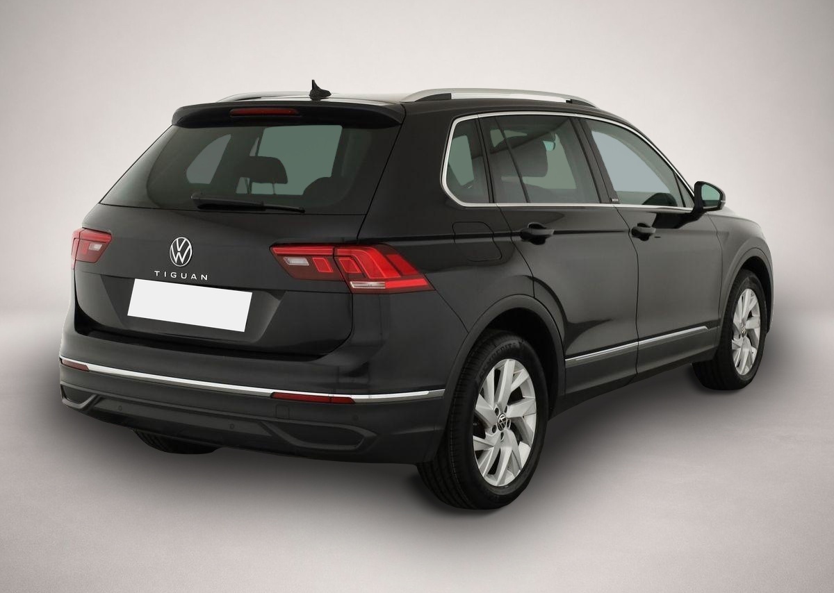 Volkswagen Tiguan (07/2023, Benzin)