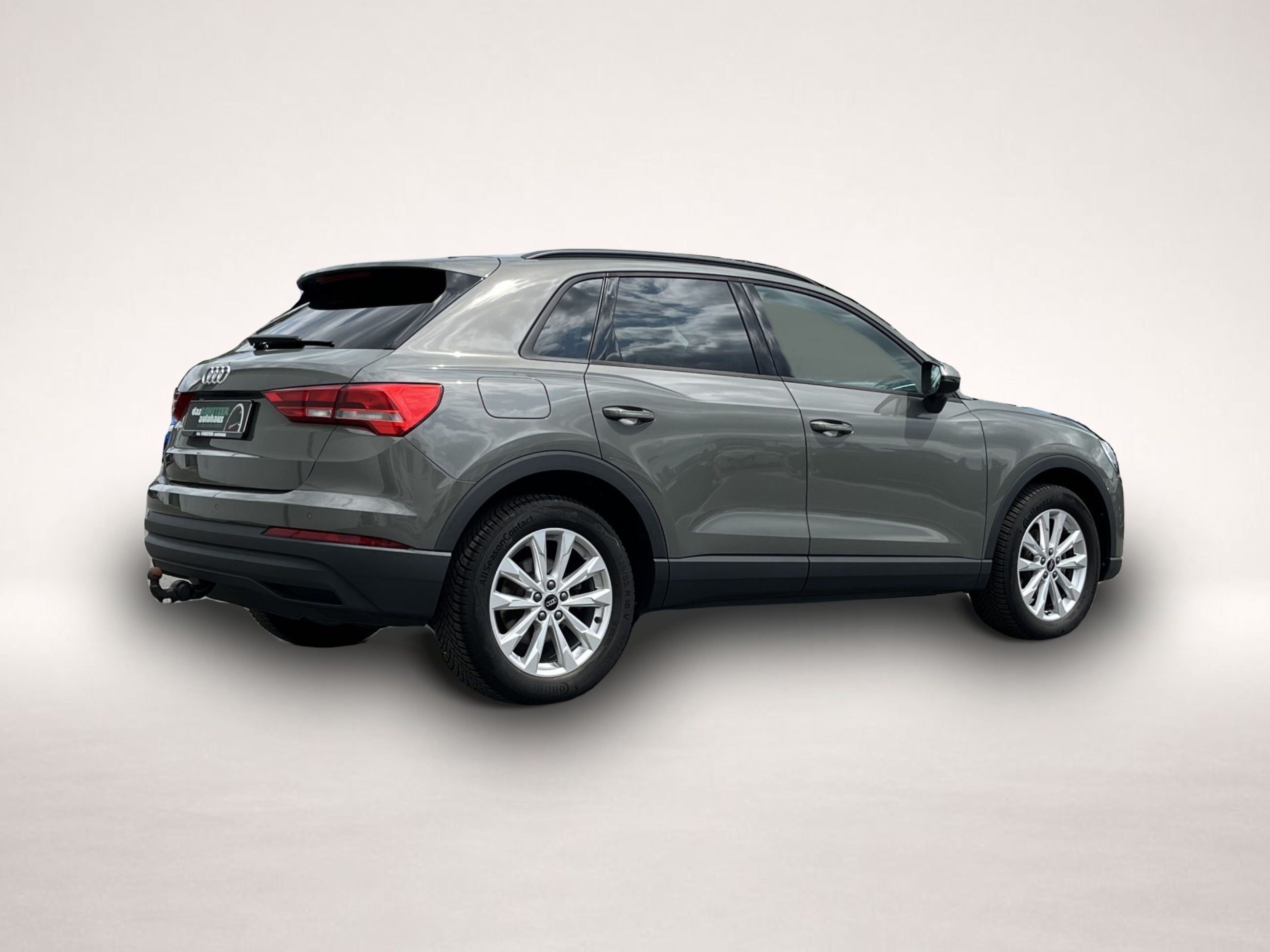Audi Q3 (04/2024, Benzin)