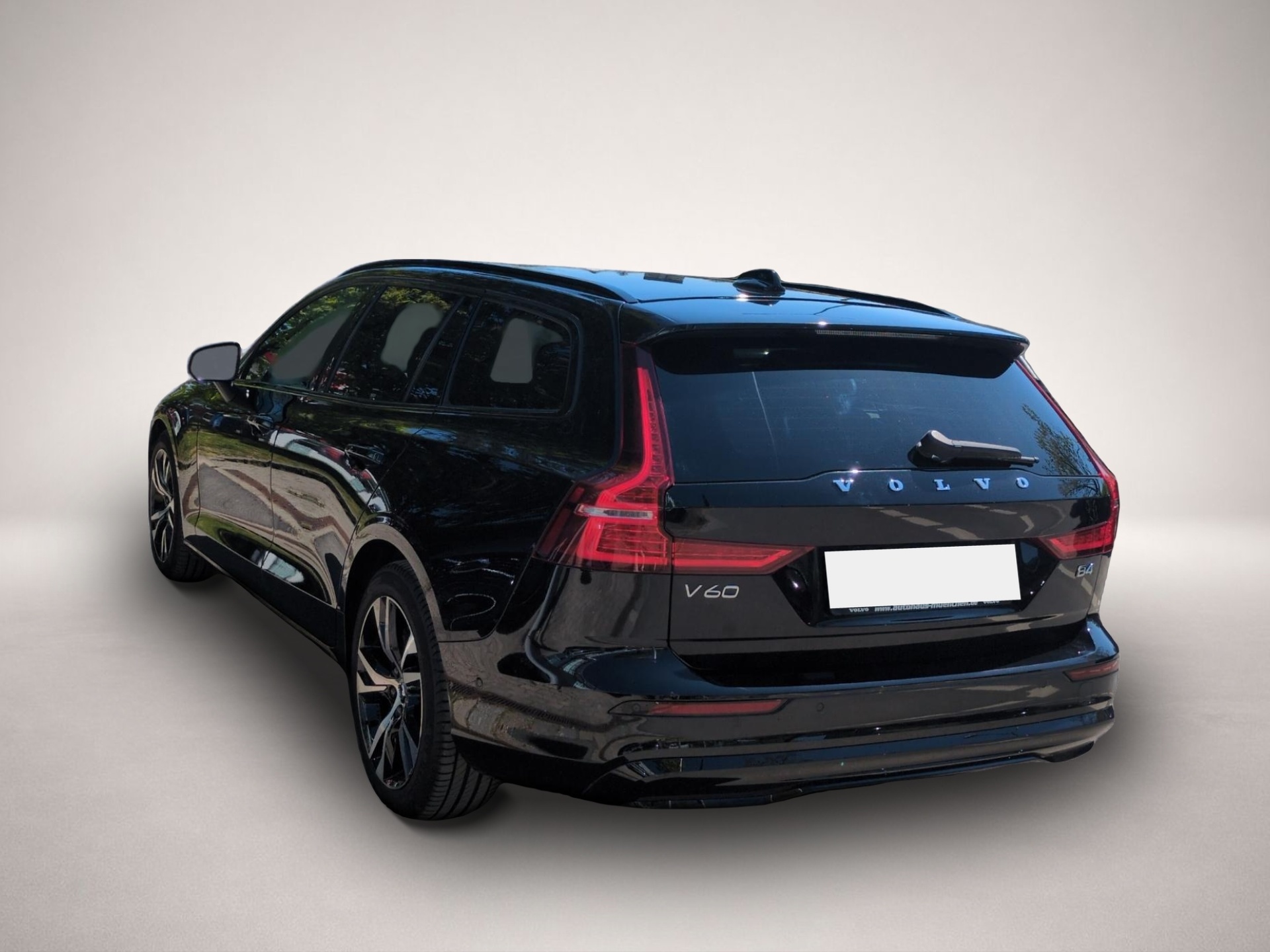 Volvo V60 (04/2024, Benzin)