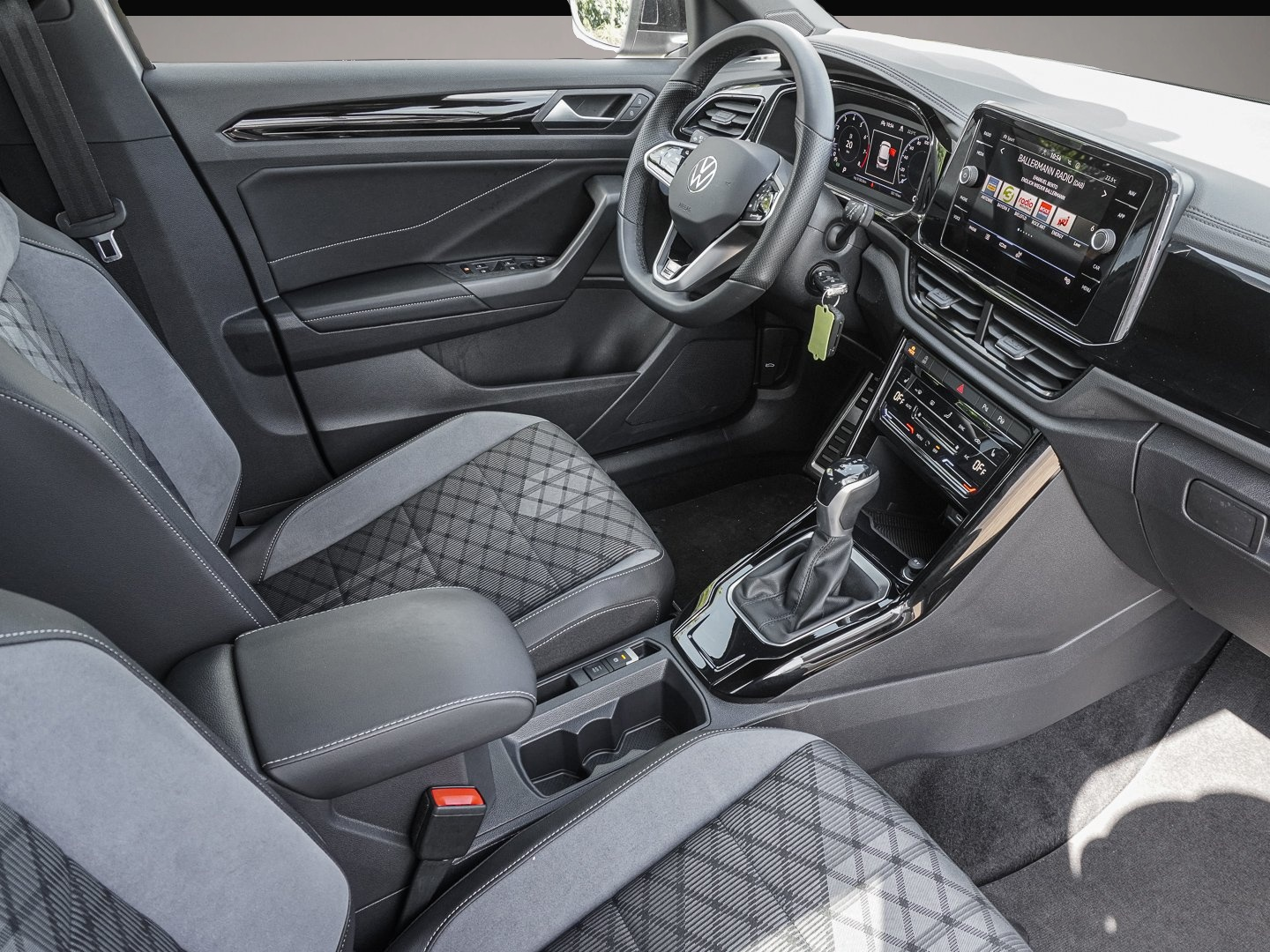 Volkswagen T-Roc (03/2023, )