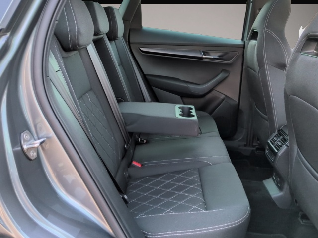 Skoda Karoq (11/2022, Benzin)