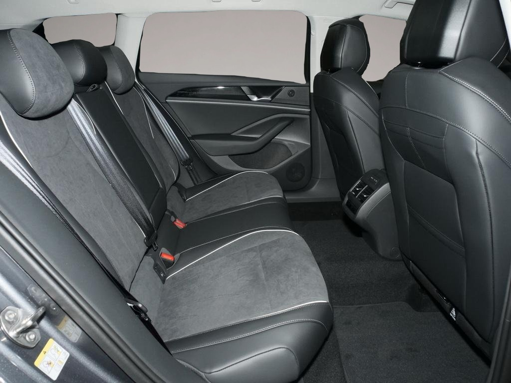 Volkswagen Passat Variant (03/2026, Benzin)