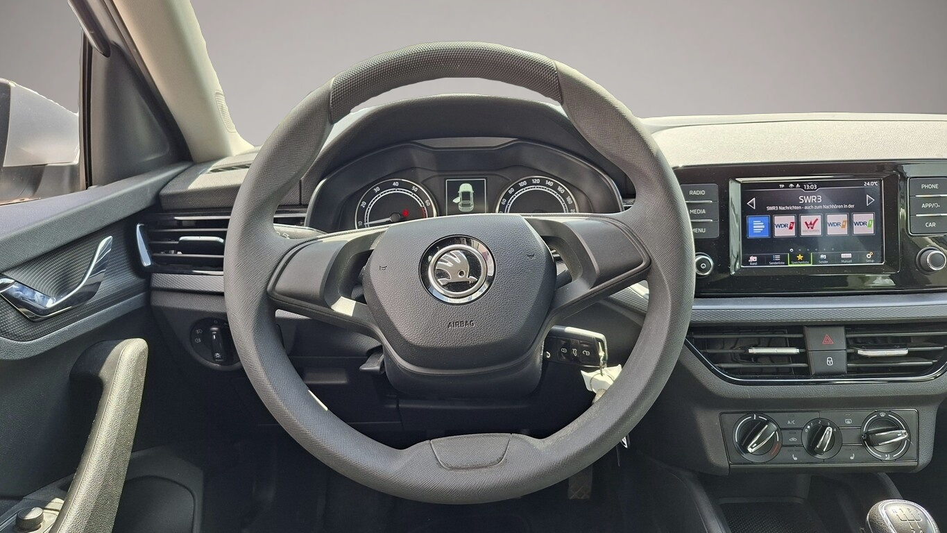 Skoda Scala (03/2022, Benzin)