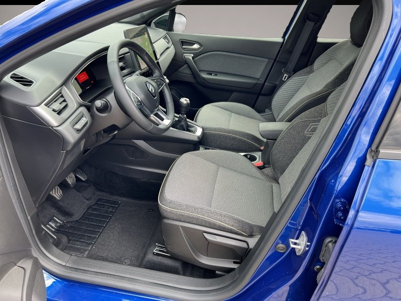 Renault Captur (06/2025, Benzin)