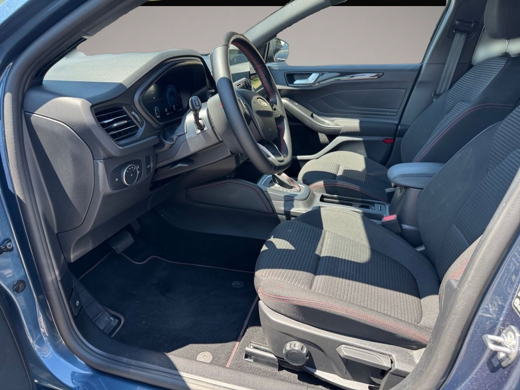 Ford Focus (06/2025, )