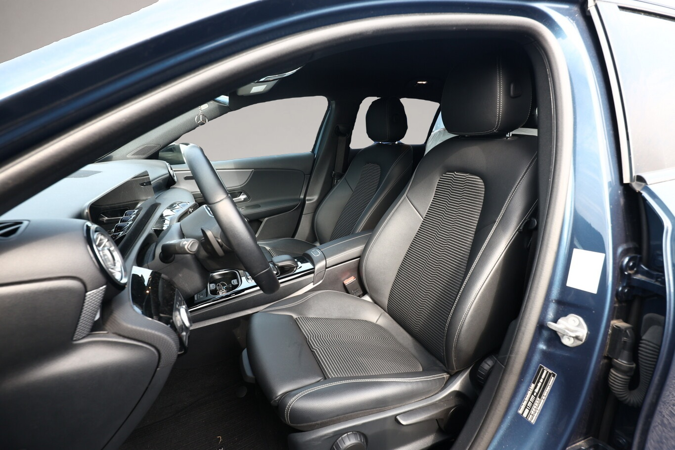 Mercedes-Benz A 250 (08/2020, Hybrid (Benzin/Elektro))