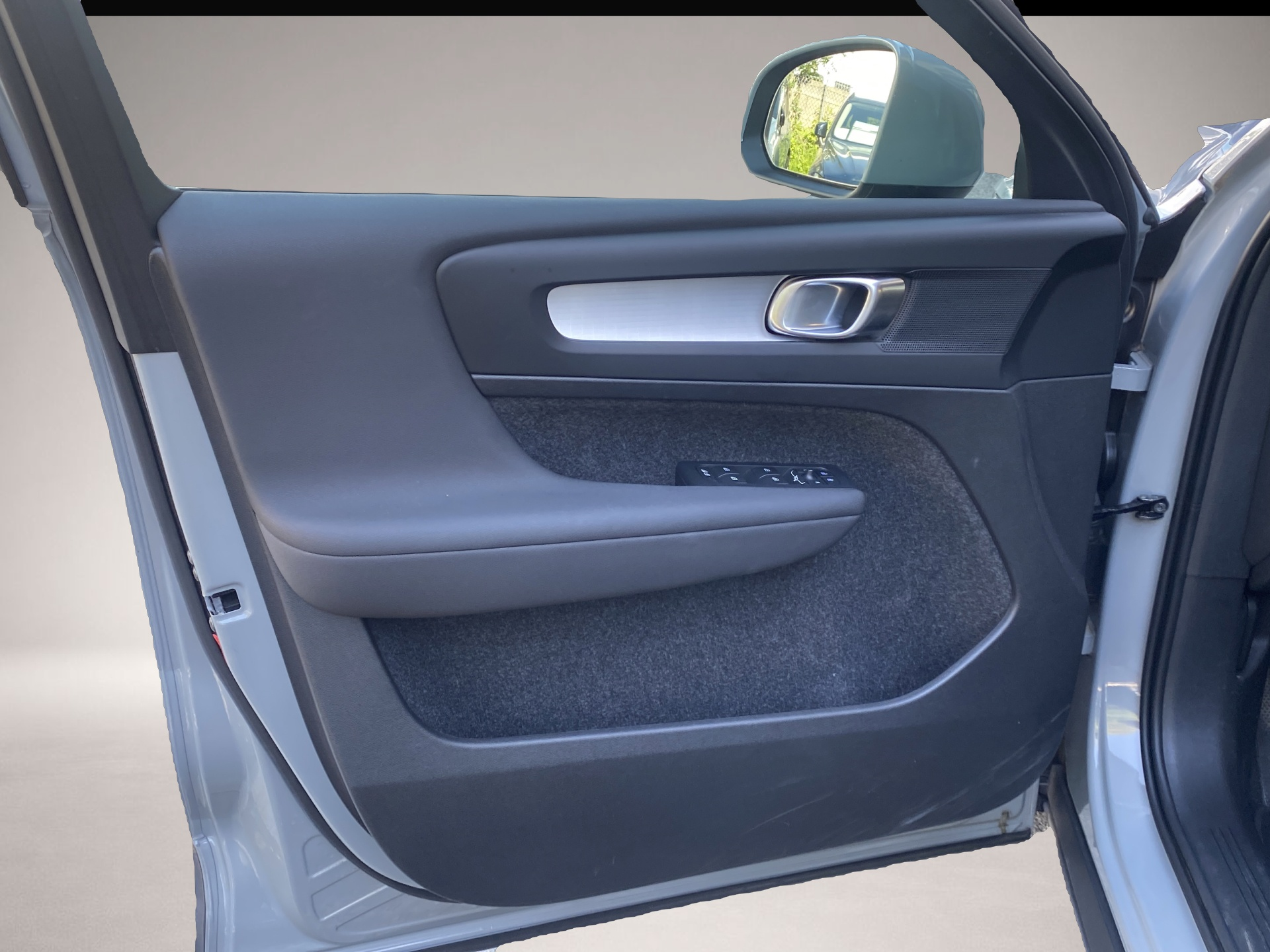 Volvo XC40 (12/2023, Benzin)