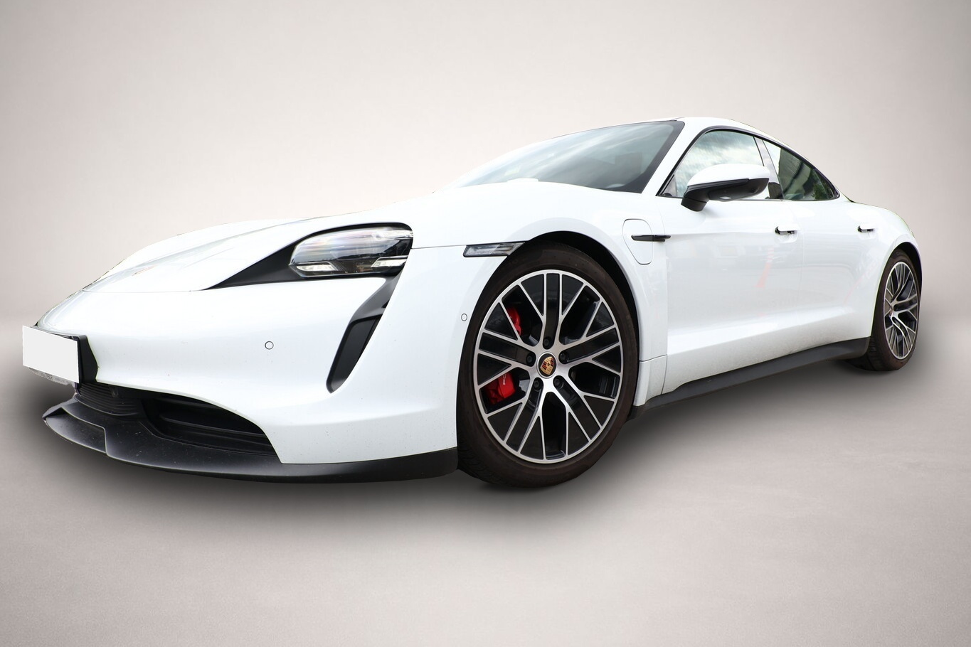 Porsche Taycan (06/2020, ELECTRIC)