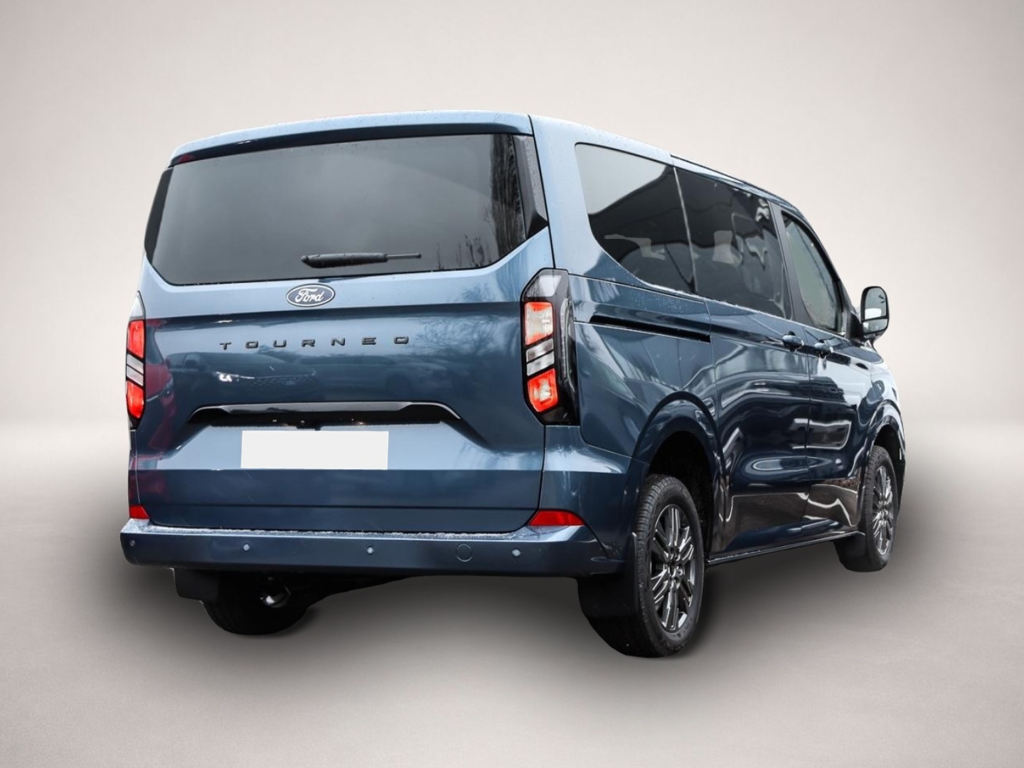 Ford Tourneo Custom (02/2026, Diesel)