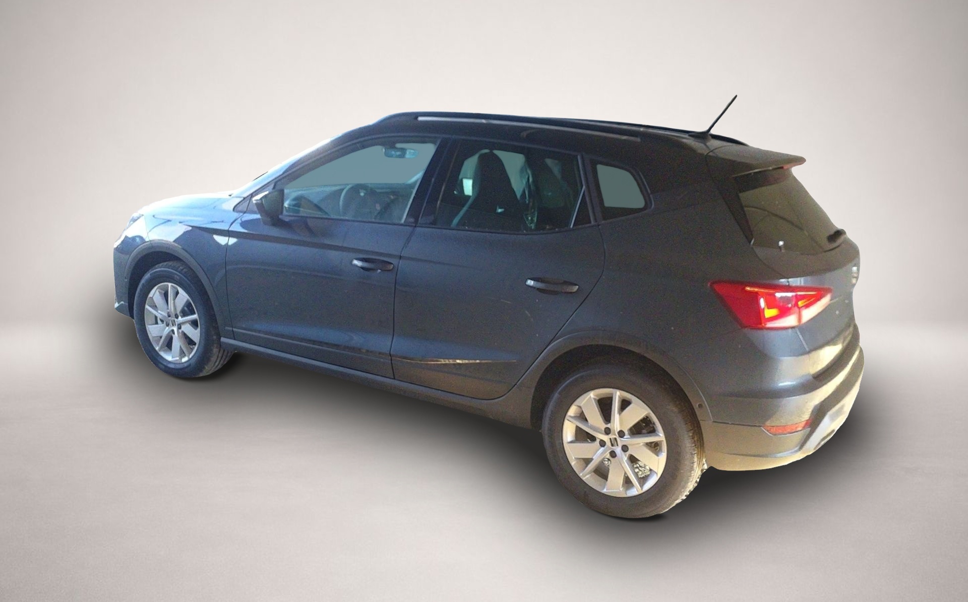 SEAT Arona, image 2 of 5