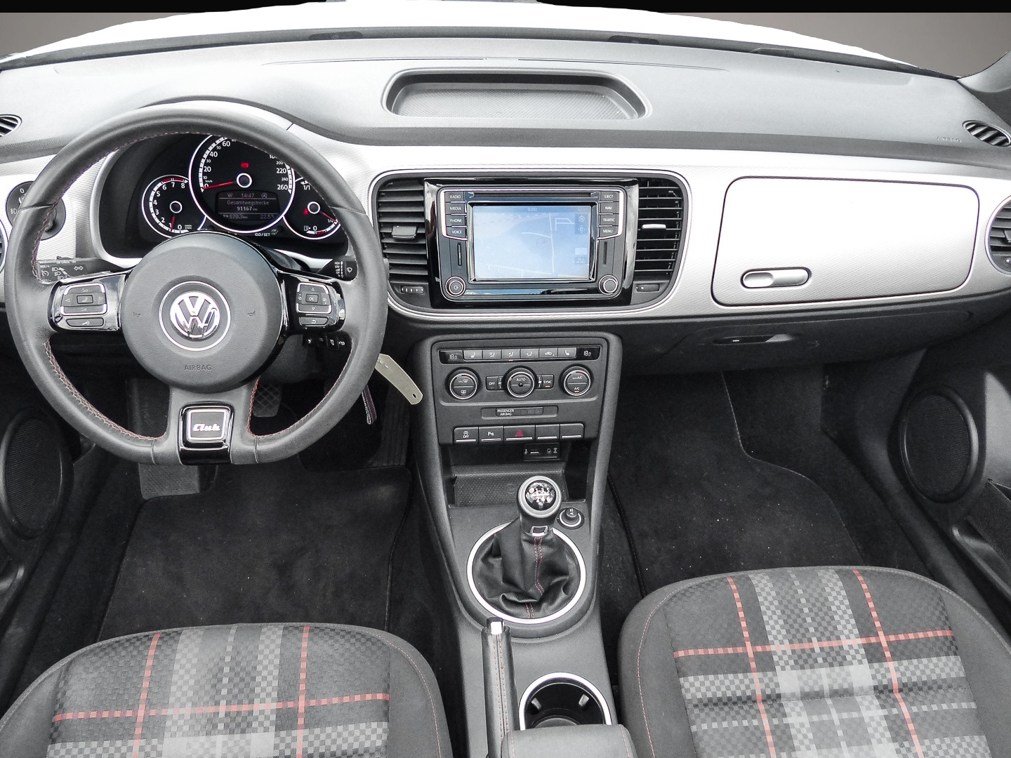 Volkswagen Beetle (10/2015, Benzin)