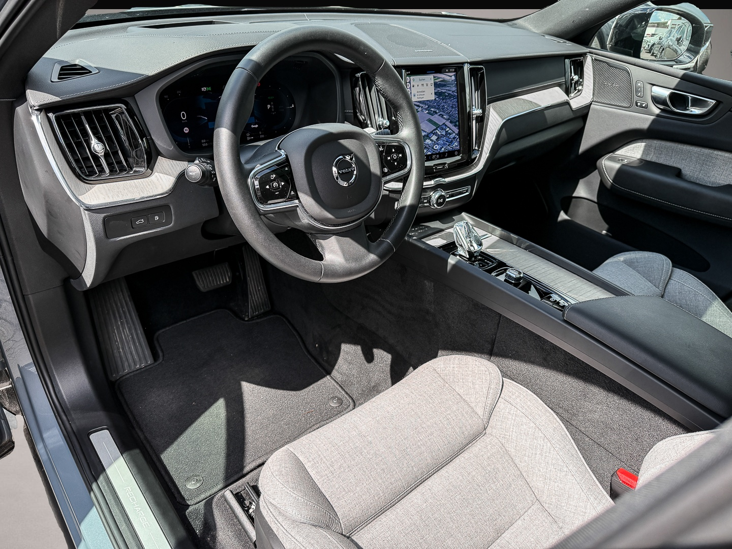 Volvo XC60 (10/2023, Hybrid (Benzin/Elektro))