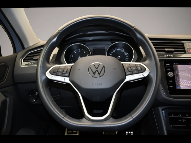 Volkswagen Tiguan (01/2022, )