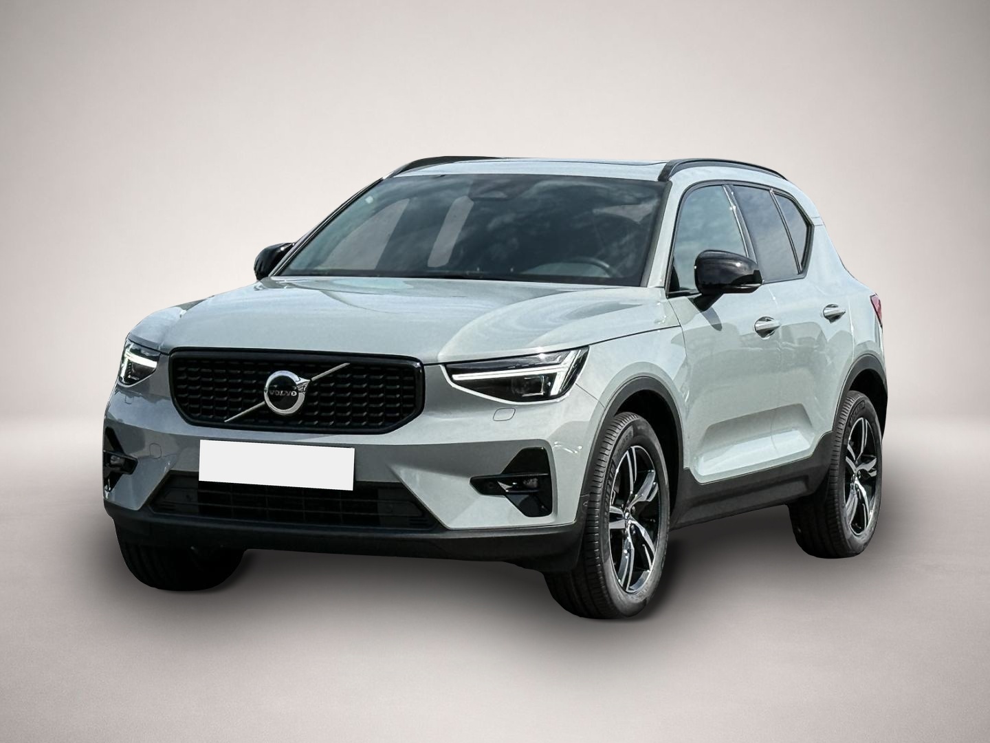 Volvo XC40 (07/2025, Benzin)