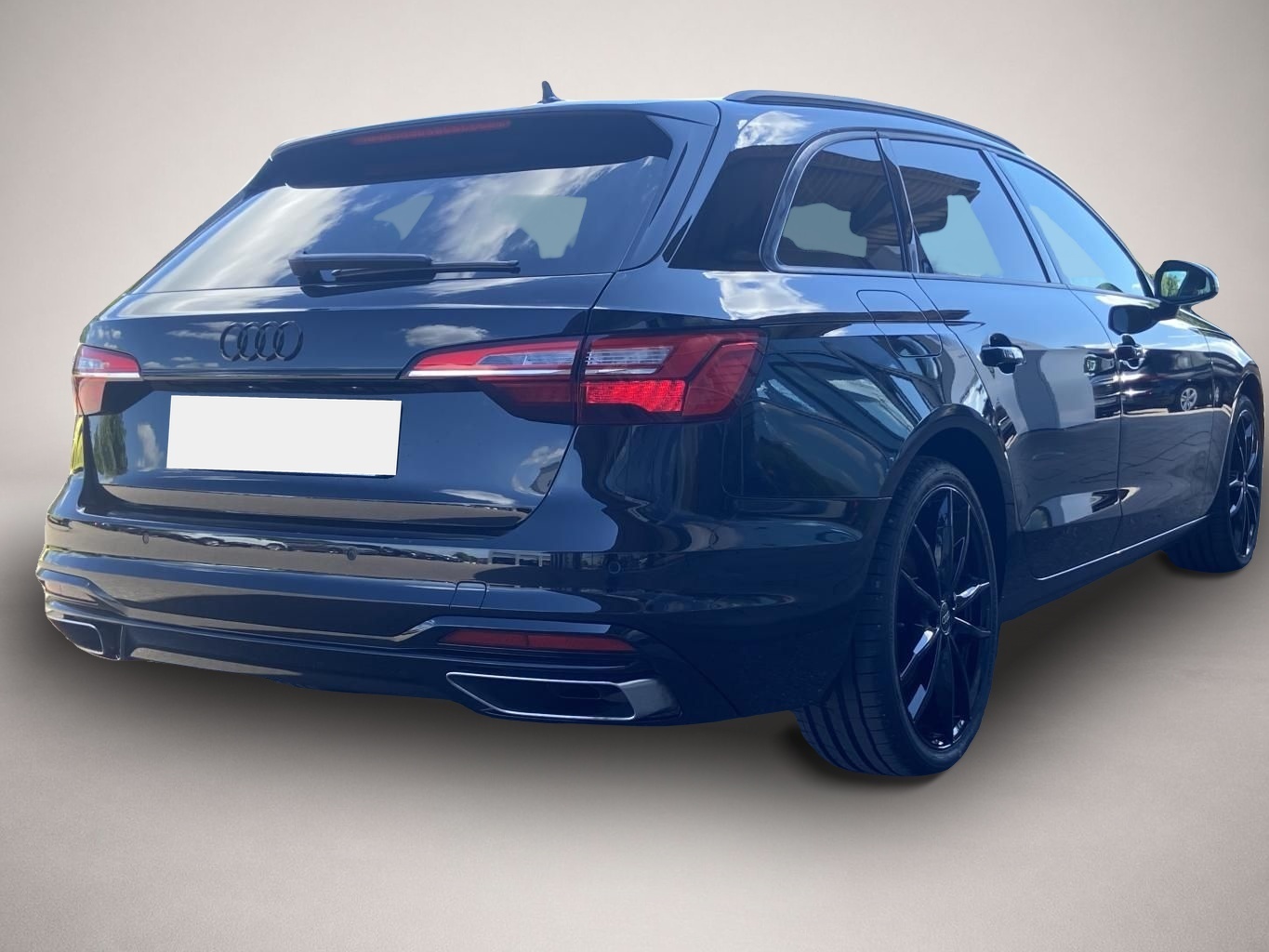 Audi A4 (09/2022, )