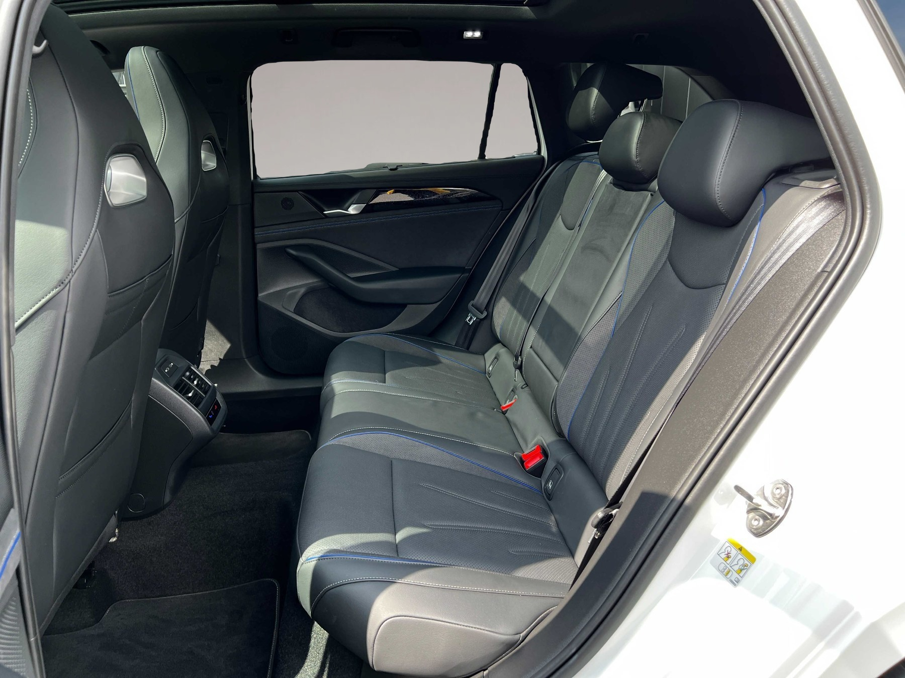 Volkswagen Passat Variant (10/2024, Diesel)