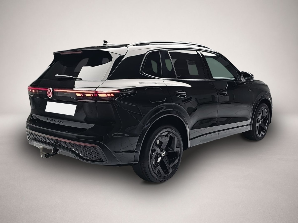 Volkswagen Tiguan, image 2 of 4