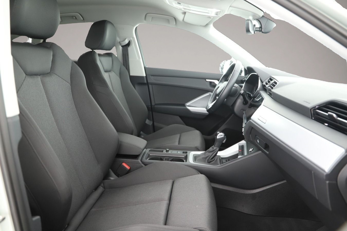 Audi Q3 (10/2022, Benzin)