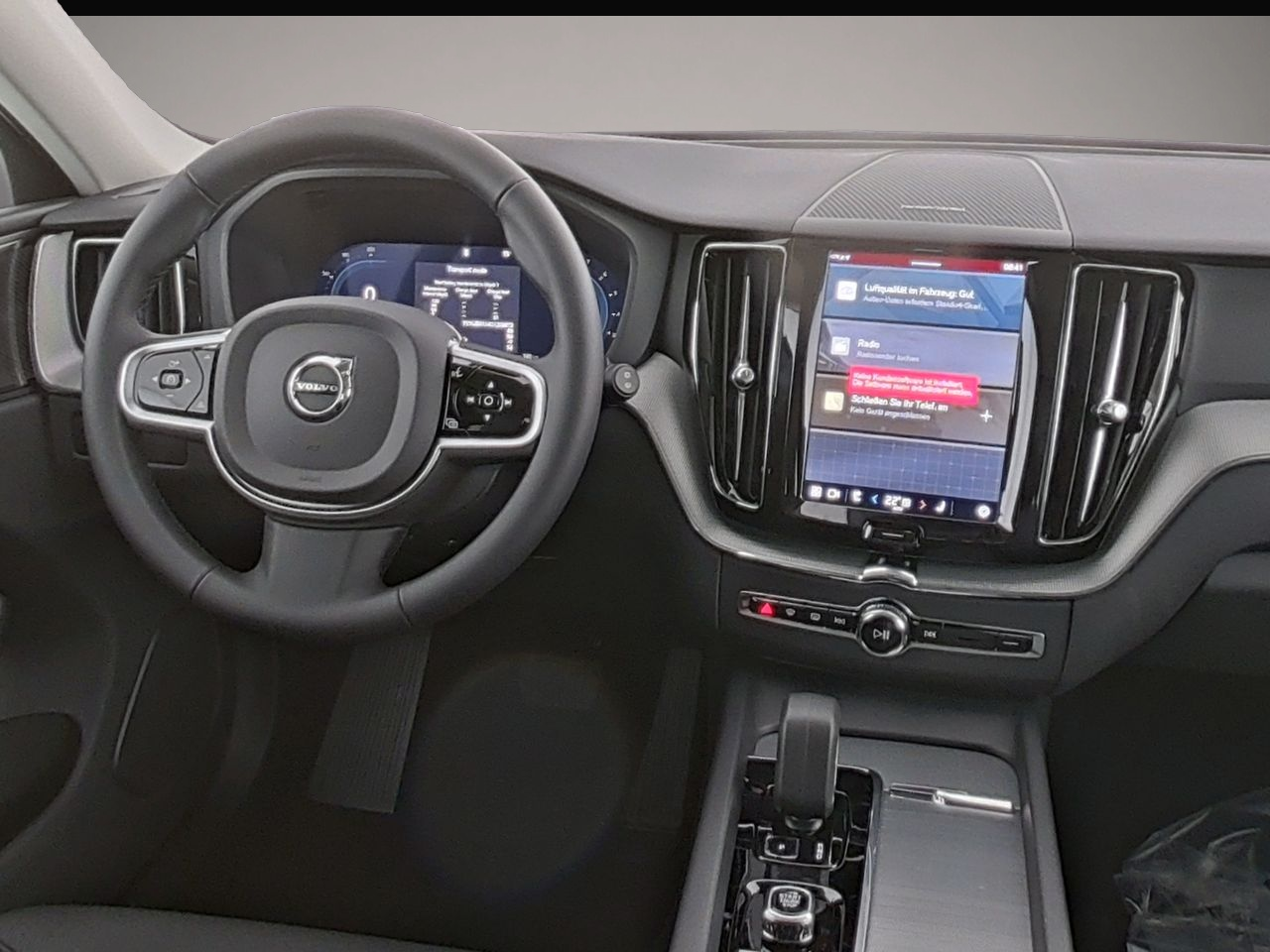Volvo XC60 (06/2025, Benzin)