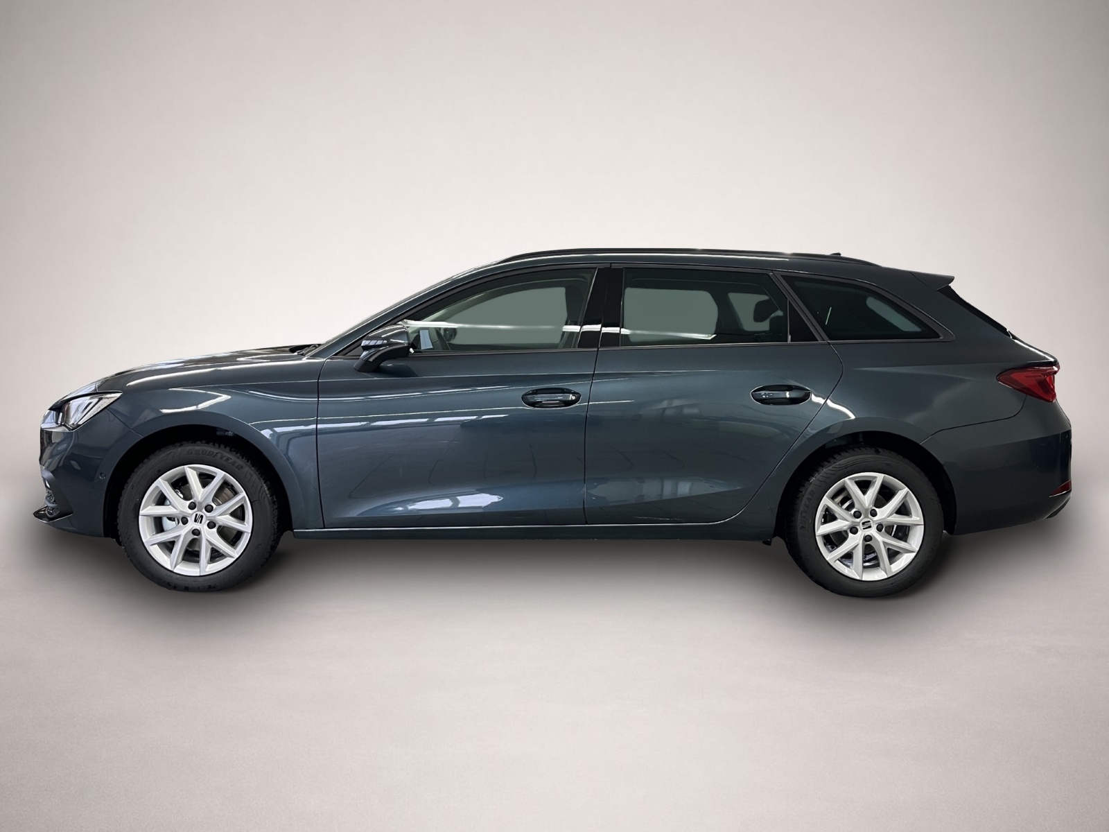 Seat Leon (08/2025, Benzin)