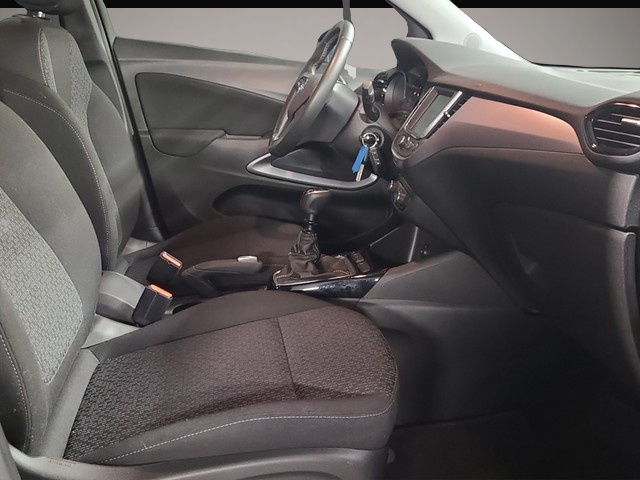 Opel Crossland (X) (12/2023, Benzin)