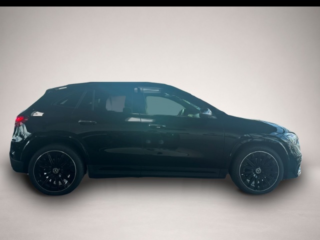 Mercedes-Benz GLA 220 (01/2026, Benzin)