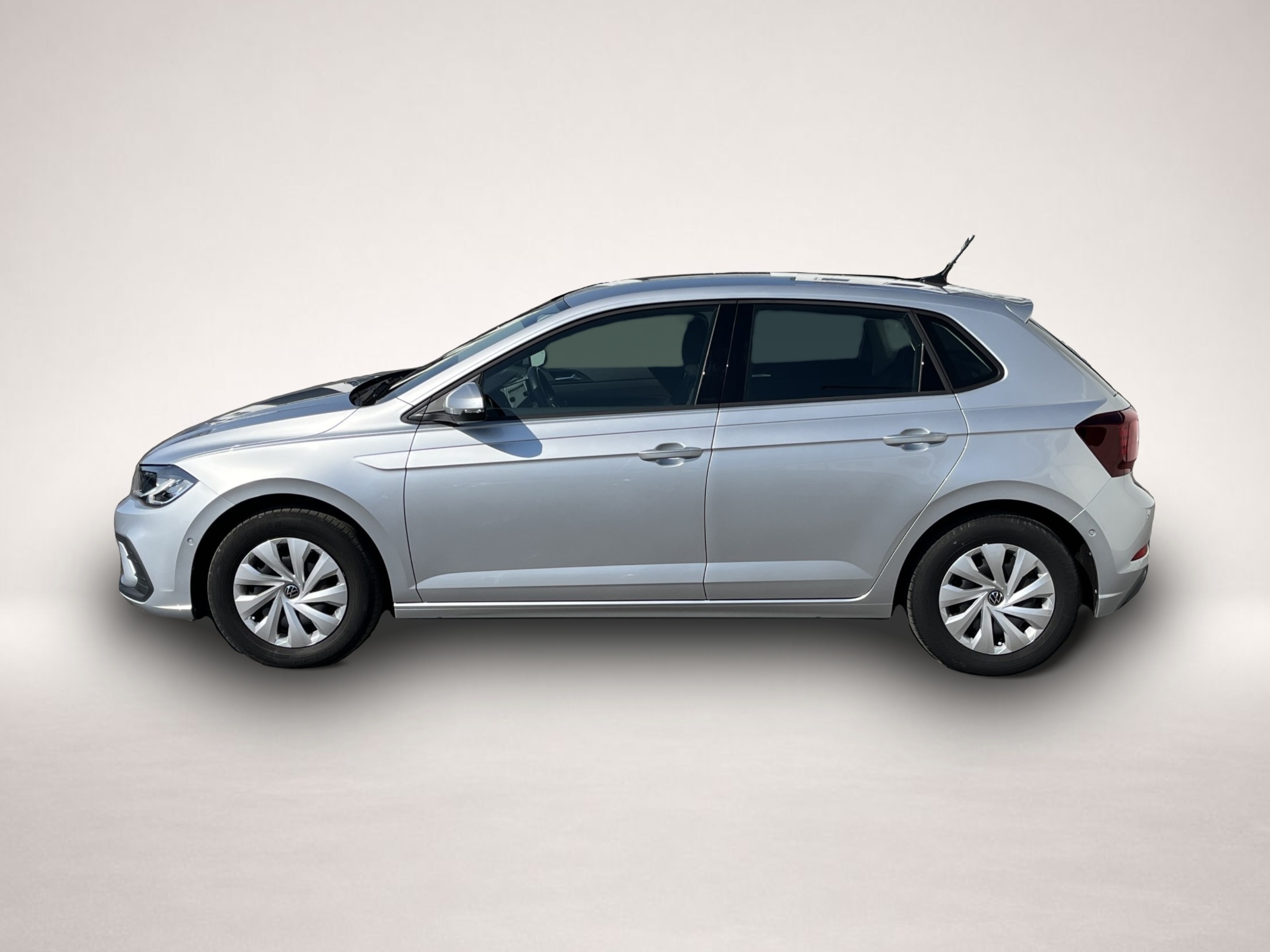 Volkswagen Polo (04/2022, Benzin)