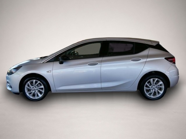 Opel Astra (11/2021, Benzin)