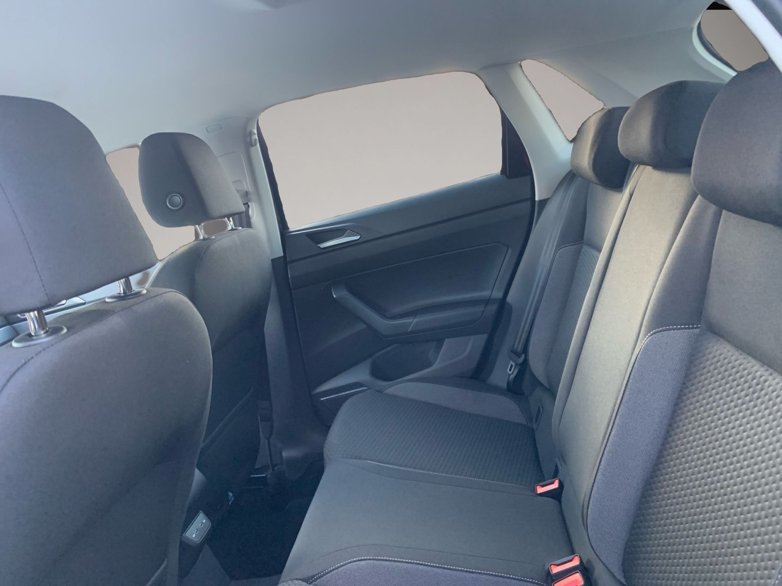 Volkswagen Polo (10/2023, Benzin)