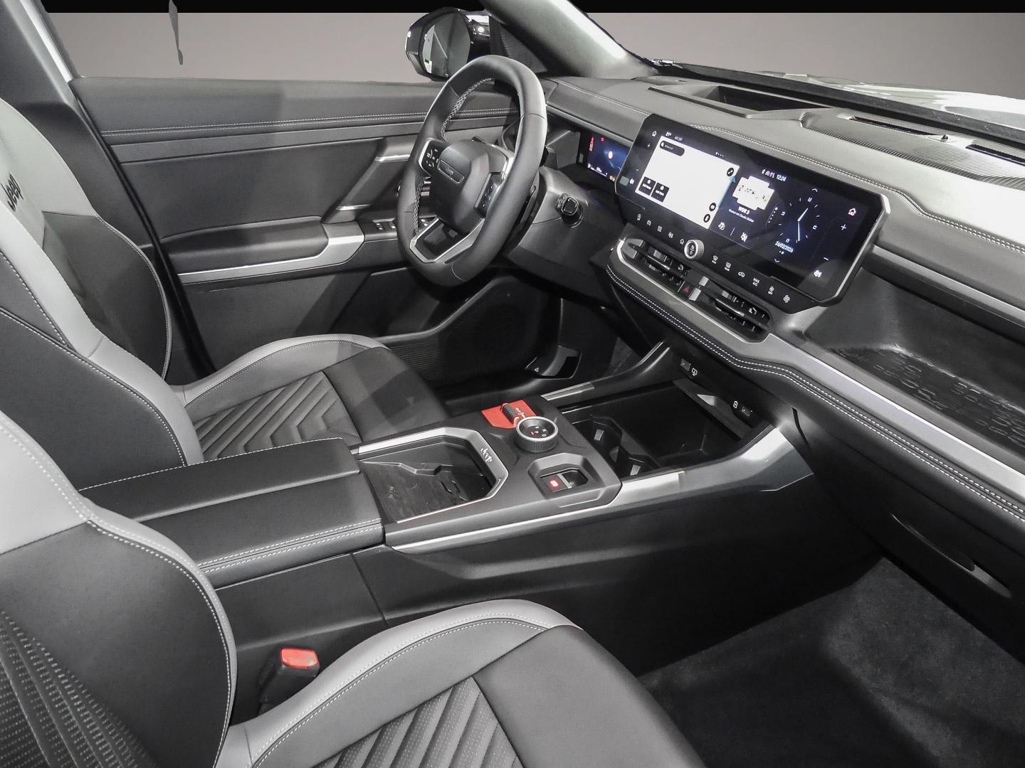 Jeep Compass (07/2026, Benzin)
