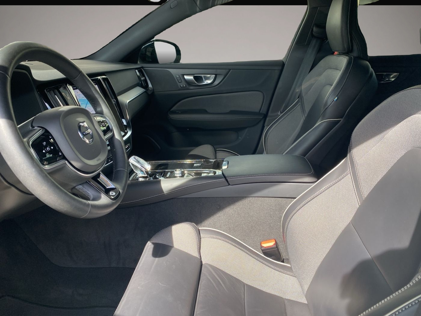 Volvo V60 (04/2023, )