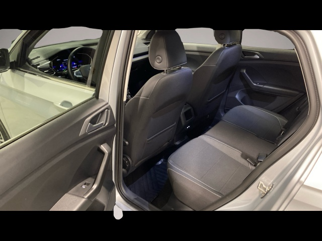 Volkswagen T-Cross (11/2022, Benzin)
