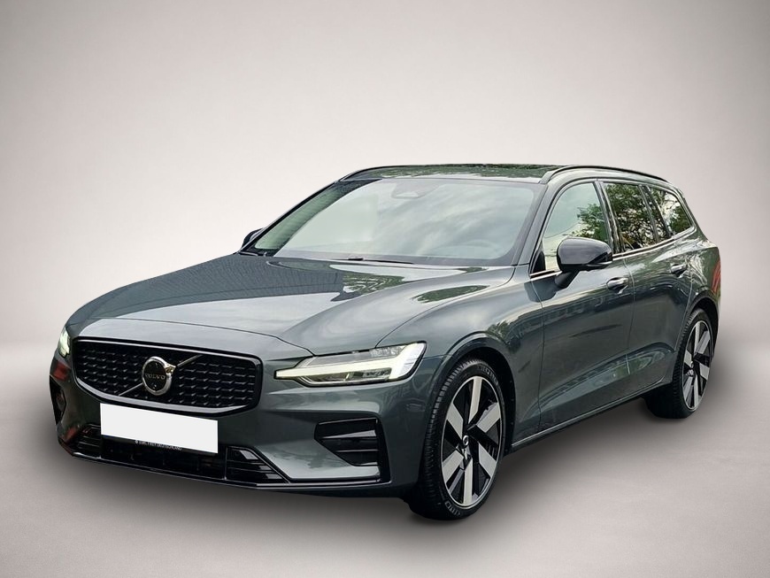 Volvo V60 (08/2025, Benzin)