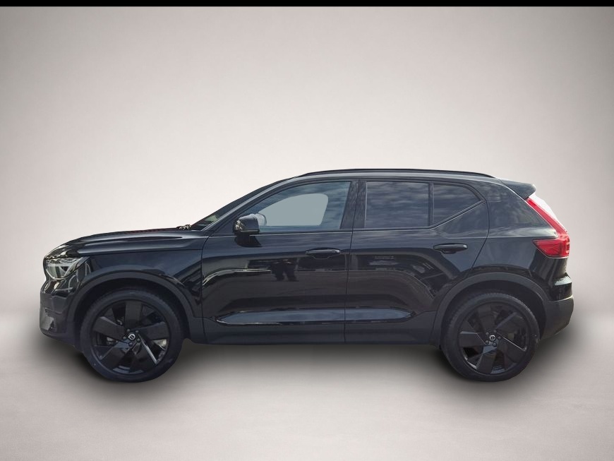 Volvo XC40 (08/2025, Benzin)