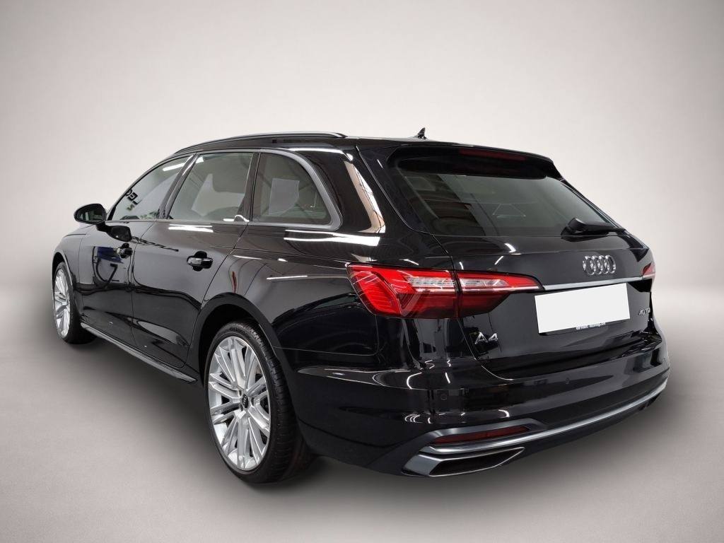 Audi A4 (12/2023, )