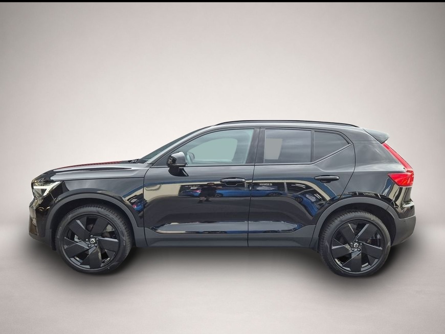 Volvo XC40 (07/2025, Benzin)