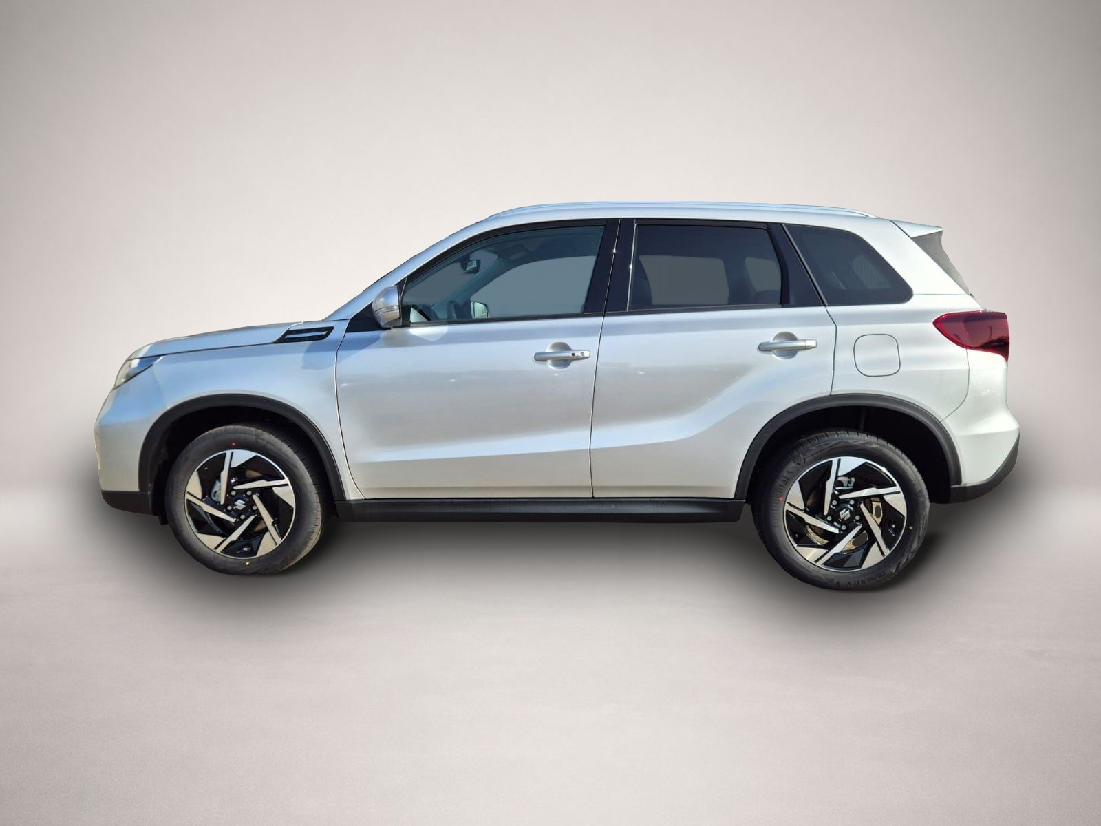 Suzuki Vitara (02/2026, Benzin)