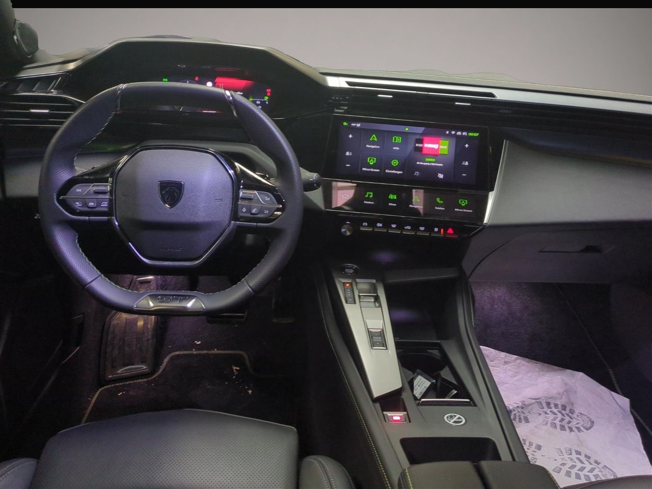 Peugeot 408 (06/2024, Benzin)
