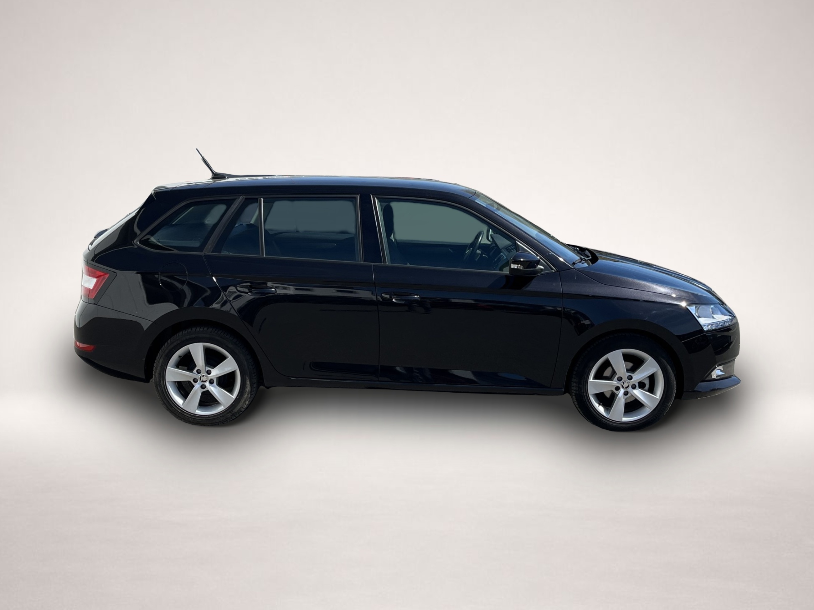 Skoda Fabia (12/2021, Benzin)