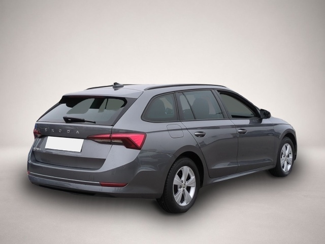 Skoda Octavia (06/2022, Benzin)