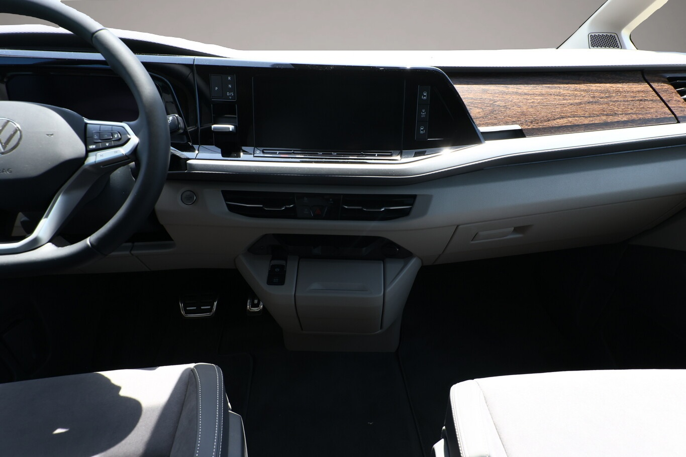 Volkswagen T7 Multivan (07/2025, Diesel)