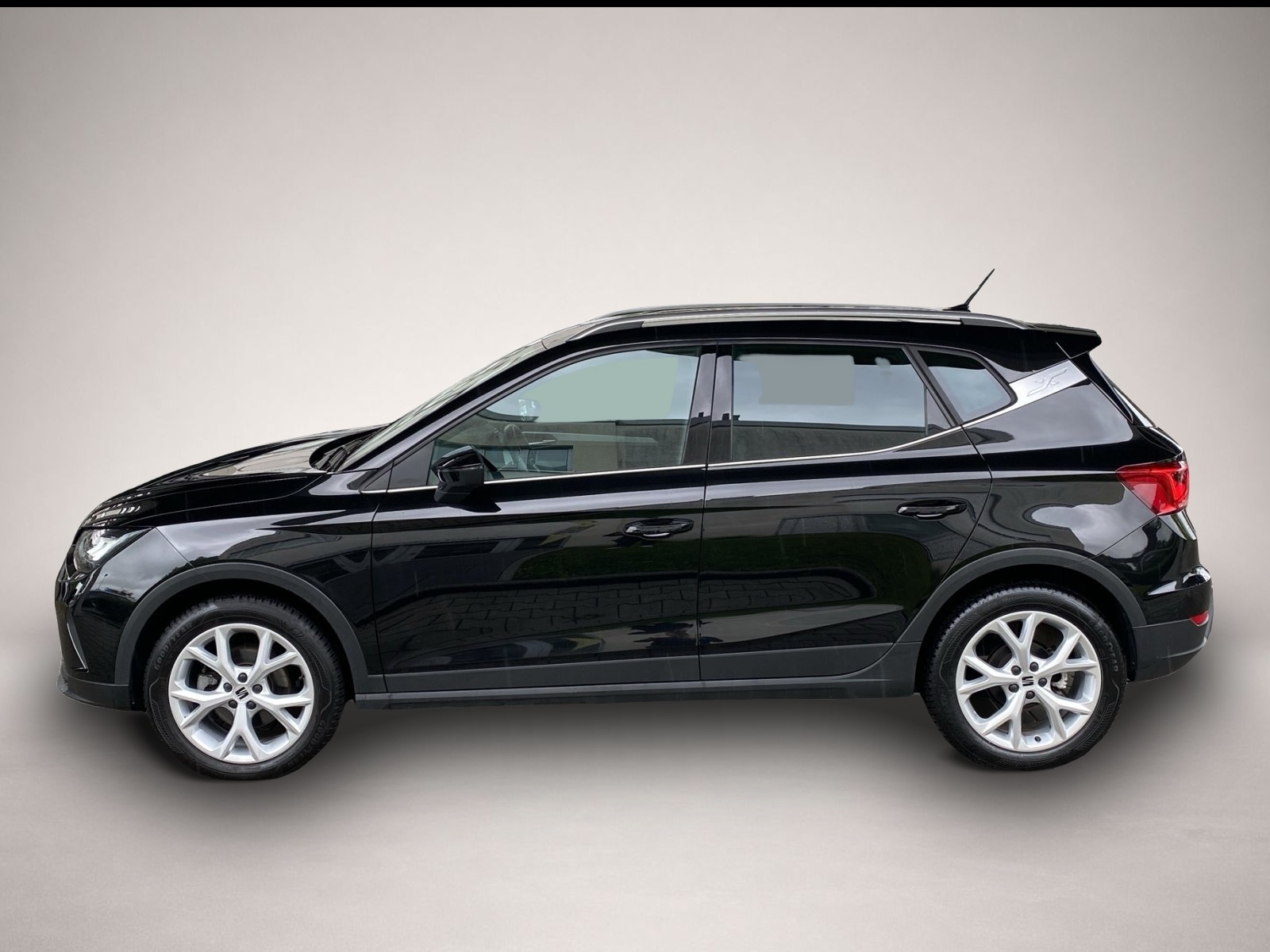 Seat Arona (06/2024, Benzin)