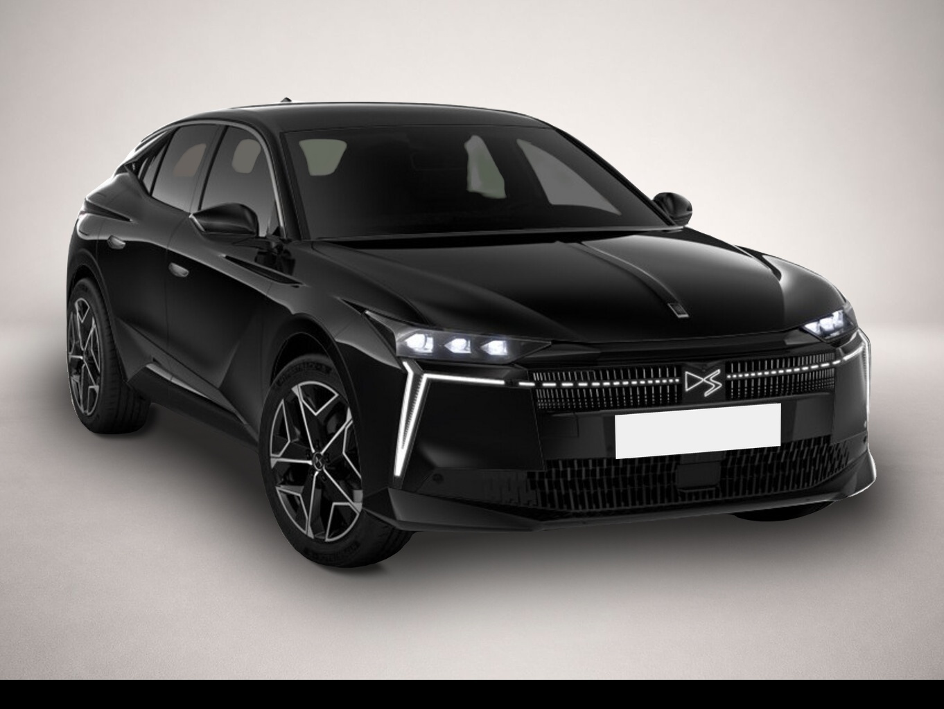 Ds-Automobiles Nº4 (05/2026, Benzin)