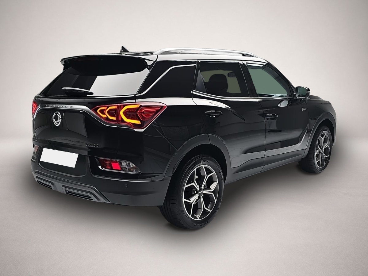 Kgm Korando, image 2 of 4