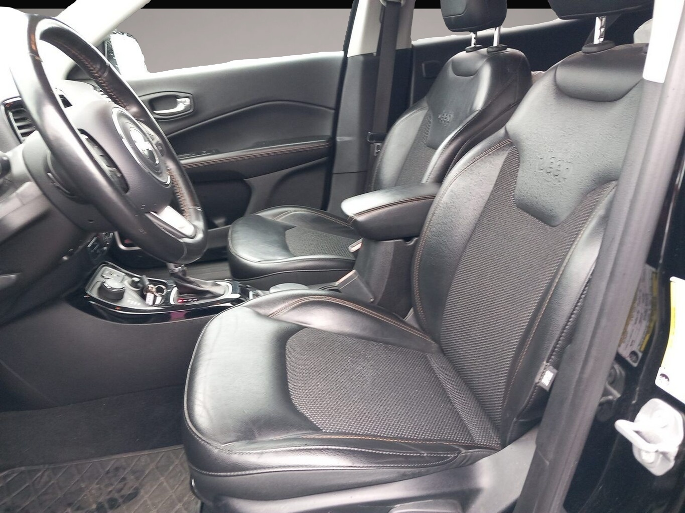 Jeep Compass (09/2018, Benzin)