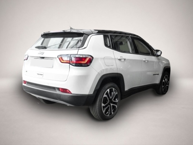 Jeep Compass (06/2024, Benzin)