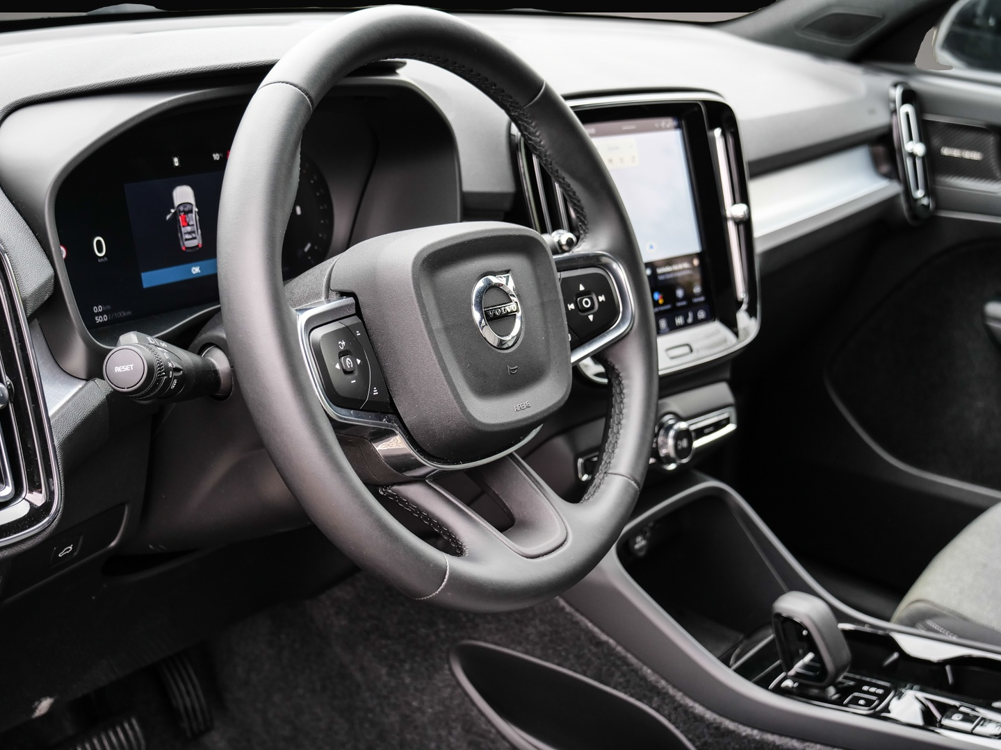 Volvo XC40 (07/2025, Benzin)